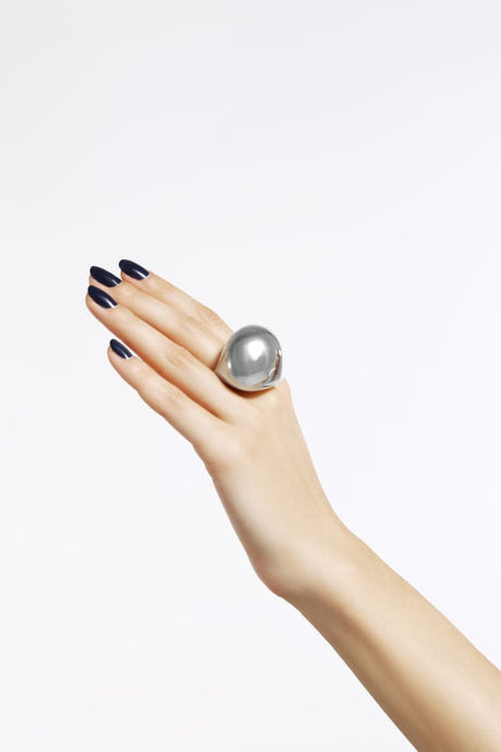 anillo de bola gruesa en plata